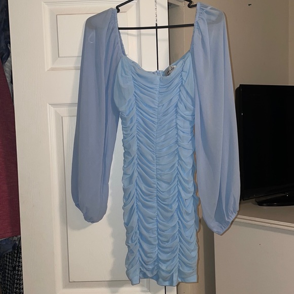 BODY CON x PUFF LONG SLEEVE DRESS - Picture 2 of 3